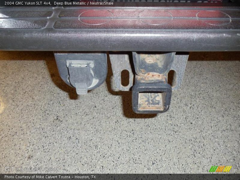 Deep Blue Metallic / Neutral/Shale 2004 GMC Yukon SLT 4x4