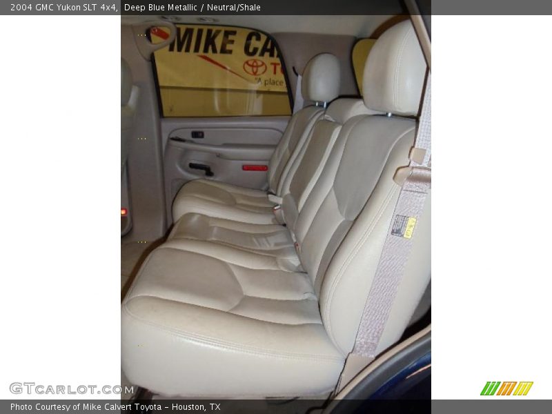 Deep Blue Metallic / Neutral/Shale 2004 GMC Yukon SLT 4x4