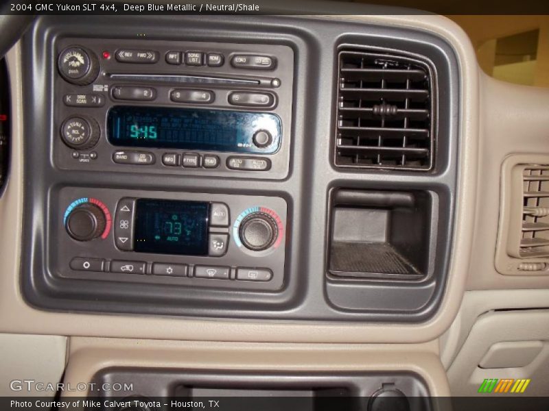 Deep Blue Metallic / Neutral/Shale 2004 GMC Yukon SLT 4x4