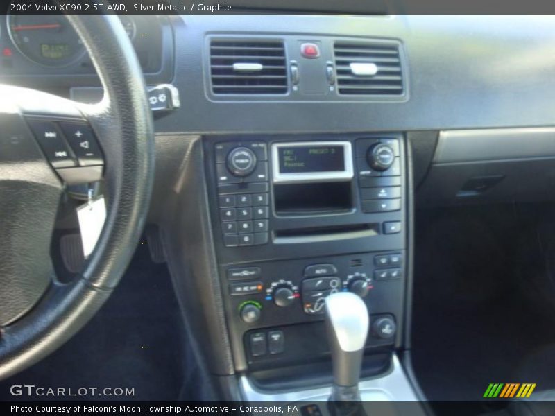 Silver Metallic / Graphite 2004 Volvo XC90 2.5T AWD