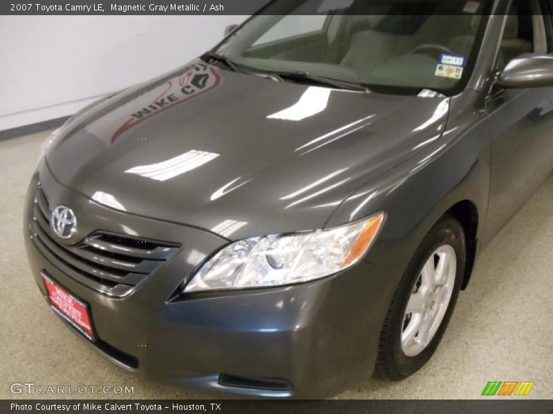 Magnetic Gray Metallic / Ash 2007 Toyota Camry LE