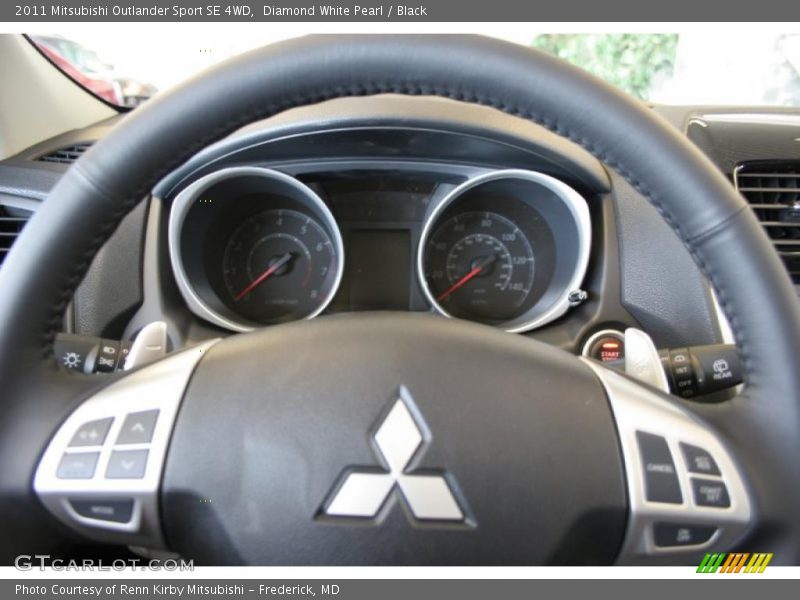 Diamond White Pearl / Black 2011 Mitsubishi Outlander Sport SE 4WD