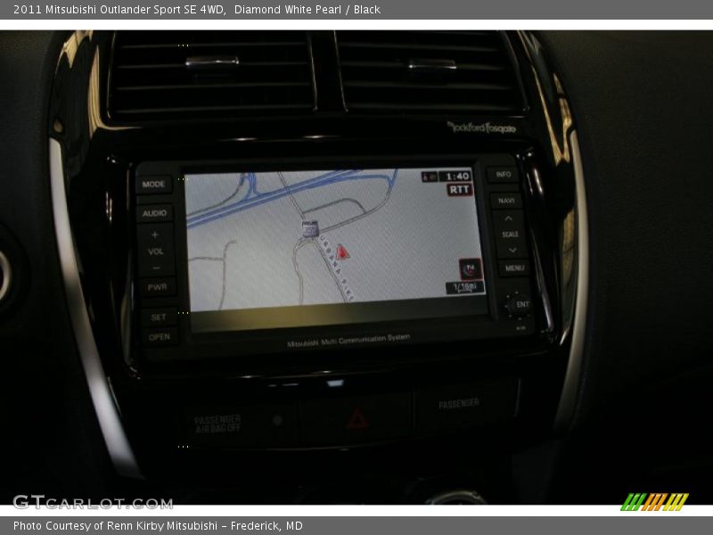 Diamond White Pearl / Black 2011 Mitsubishi Outlander Sport SE 4WD