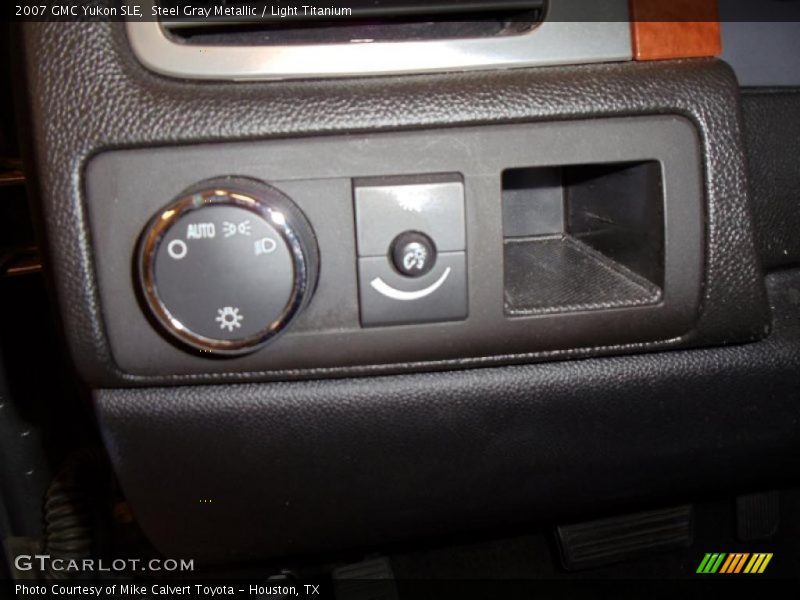 Steel Gray Metallic / Light Titanium 2007 GMC Yukon SLE
