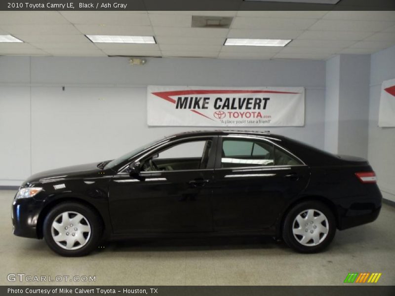 Black / Ash Gray 2010 Toyota Camry LE