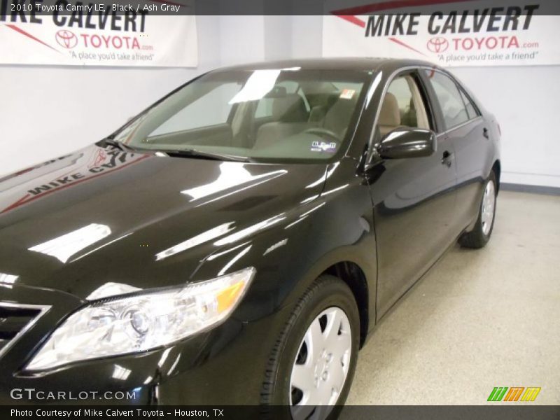 Black / Ash Gray 2010 Toyota Camry LE