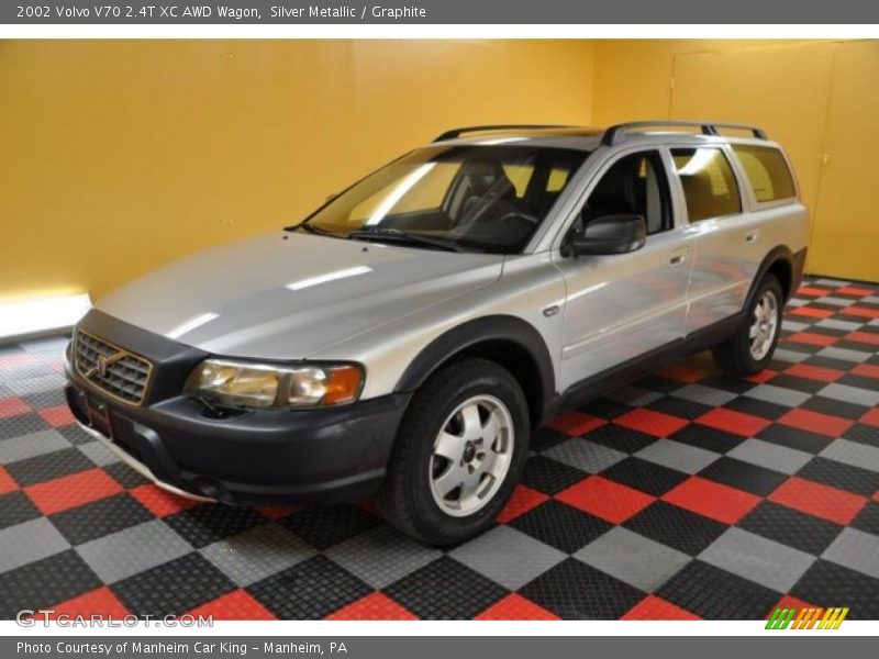 Silver Metallic / Graphite 2002 Volvo V70 2.4T XC AWD Wagon