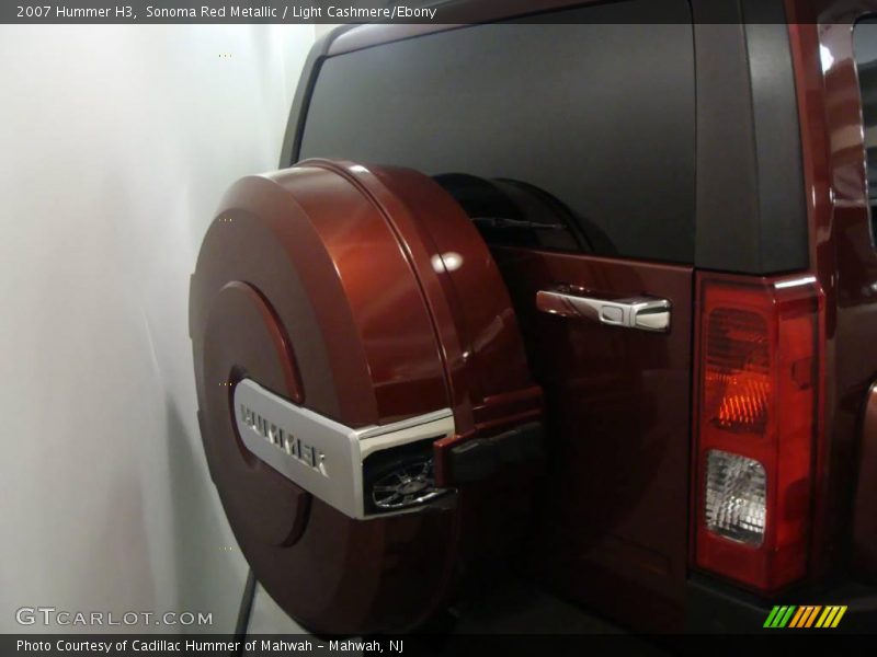 Sonoma Red Metallic / Light Cashmere/Ebony 2007 Hummer H3