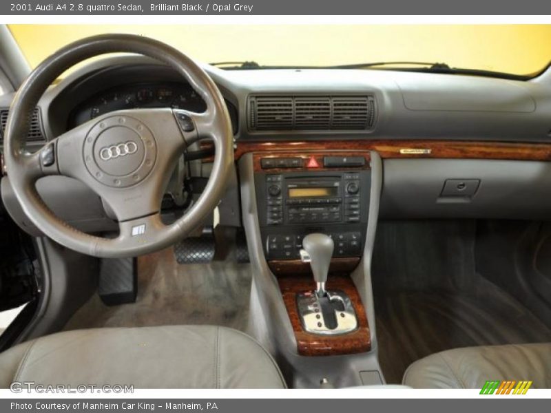 Dashboard of 2001 A4 2.8 quattro Sedan