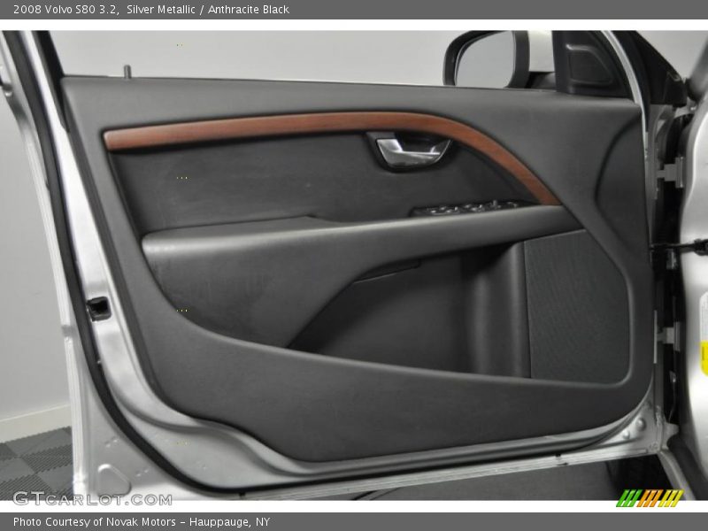 Silver Metallic / Anthracite Black 2008 Volvo S80 3.2