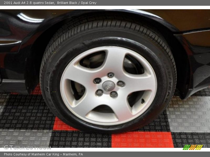  2001 A4 2.8 quattro Sedan Wheel