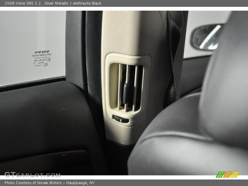 Silver Metallic / Anthracite Black 2008 Volvo S80 3.2