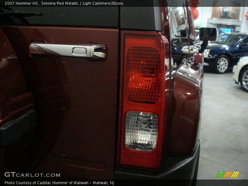 Sonoma Red Metallic / Light Cashmere/Ebony 2007 Hummer H3