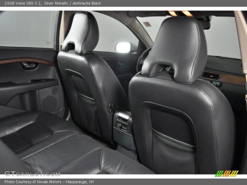 Silver Metallic / Anthracite Black 2008 Volvo S80 3.2