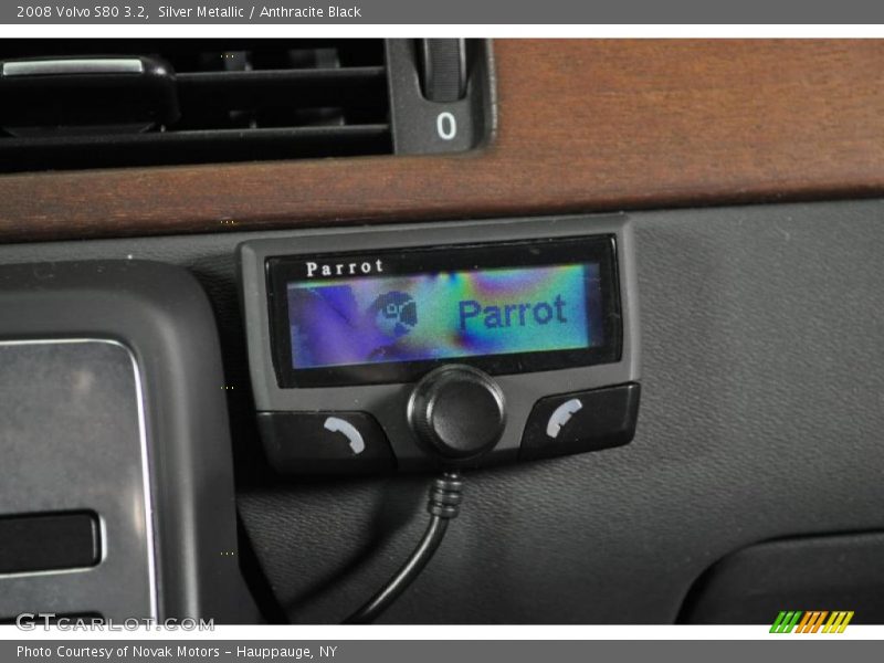 Silver Metallic / Anthracite Black 2008 Volvo S80 3.2