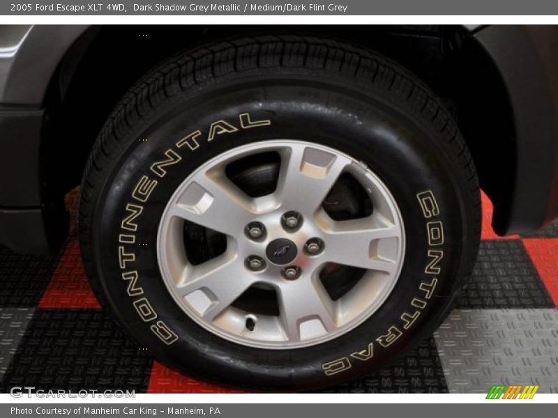 Dark Shadow Grey Metallic / Medium/Dark Flint Grey 2005 Ford Escape XLT 4WD