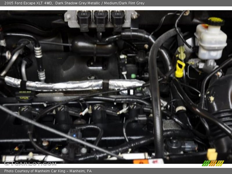 Dark Shadow Grey Metallic / Medium/Dark Flint Grey 2005 Ford Escape XLT 4WD
