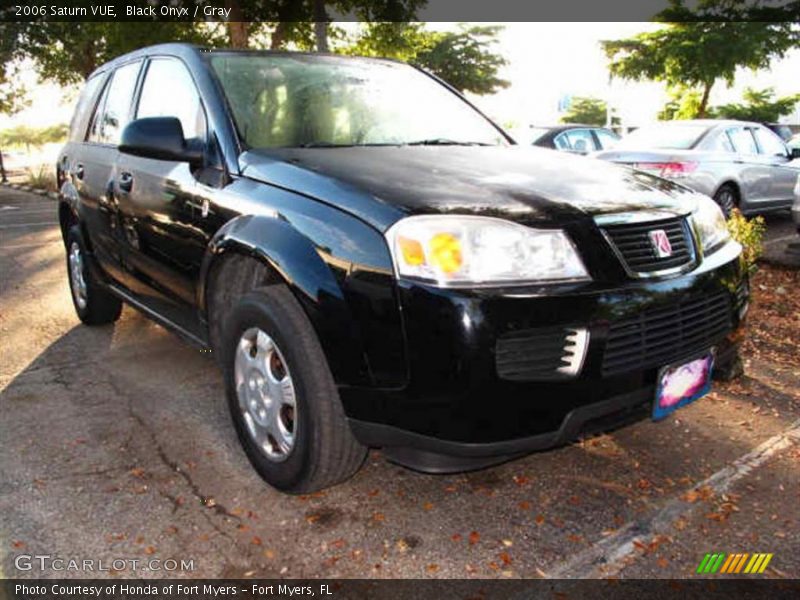 Black Onyx / Gray 2006 Saturn VUE