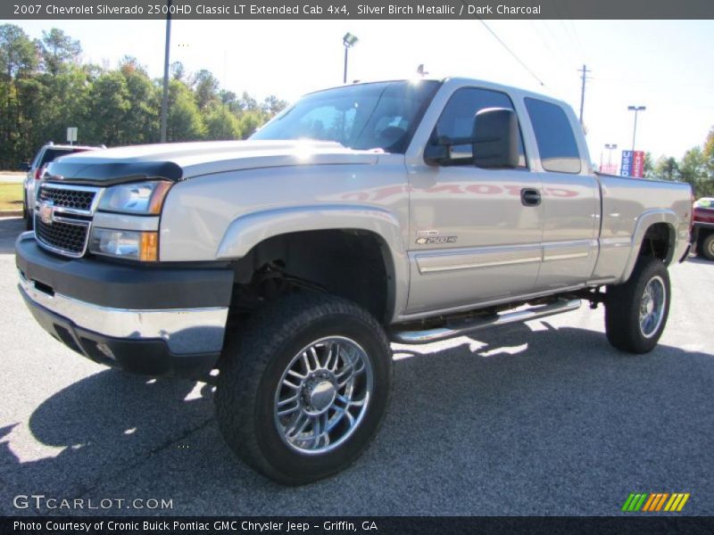 Silver Birch Metallic / Dark Charcoal 2007 Chevrolet Silverado 2500HD Classic LT Extended Cab 4x4