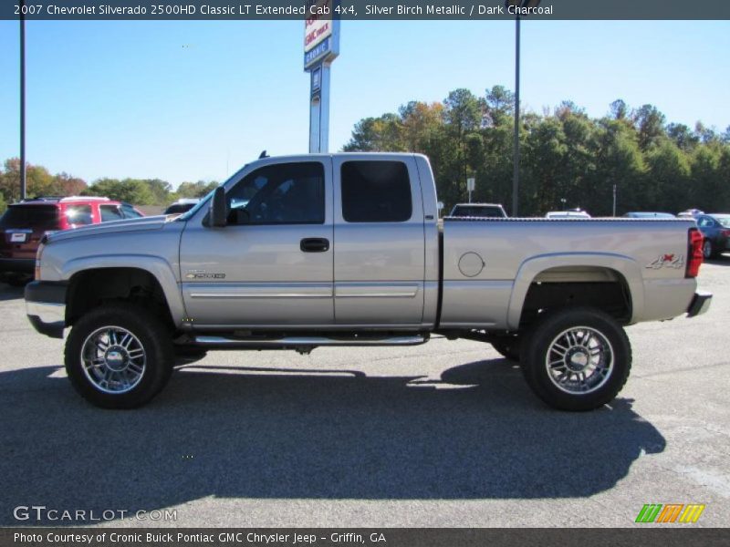 Silver Birch Metallic / Dark Charcoal 2007 Chevrolet Silverado 2500HD Classic LT Extended Cab 4x4