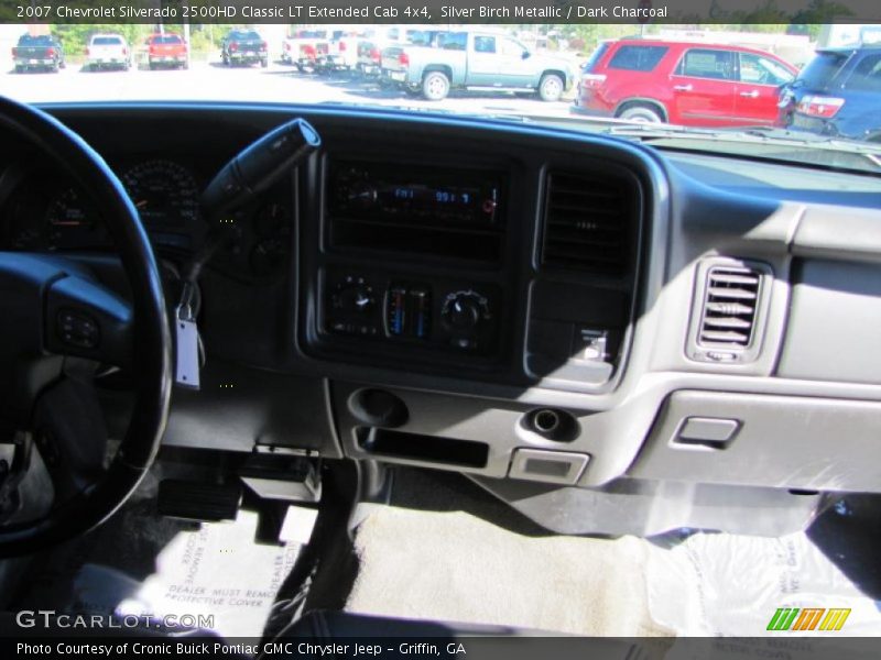 Silver Birch Metallic / Dark Charcoal 2007 Chevrolet Silverado 2500HD Classic LT Extended Cab 4x4