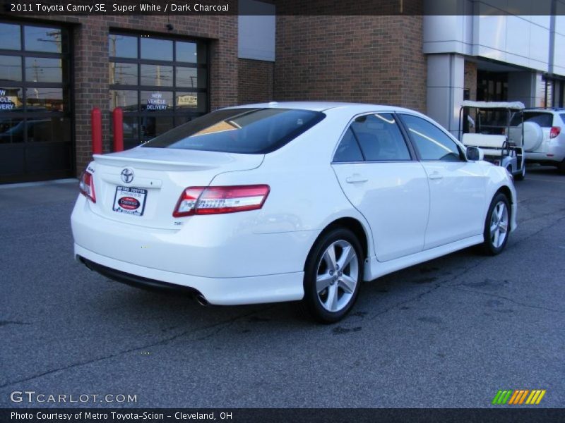 Super White / Dark Charcoal 2011 Toyota Camry SE