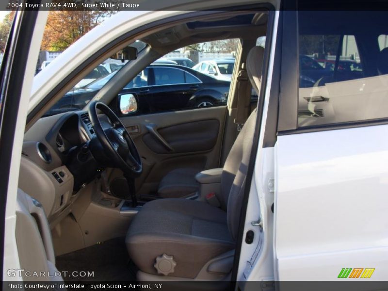 Super White / Taupe 2004 Toyota RAV4 4WD