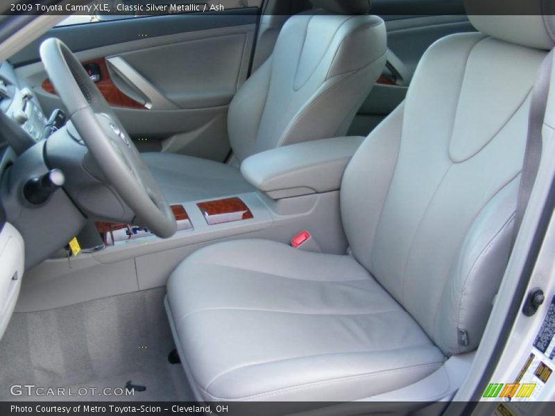 Classic Silver Metallic / Ash 2009 Toyota Camry XLE