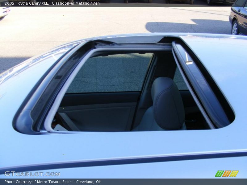 Classic Silver Metallic / Ash 2009 Toyota Camry XLE
