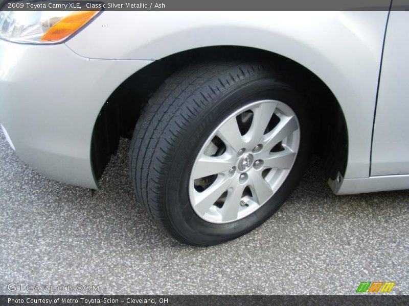 Classic Silver Metallic / Ash 2009 Toyota Camry XLE