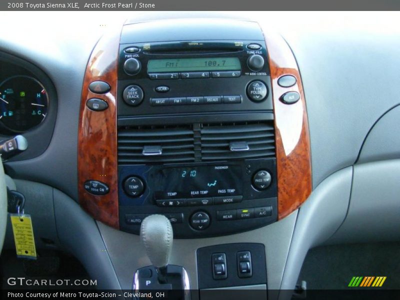 Arctic Frost Pearl / Stone 2008 Toyota Sienna XLE