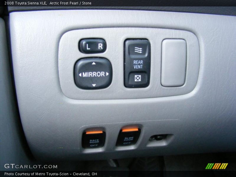 Arctic Frost Pearl / Stone 2008 Toyota Sienna XLE