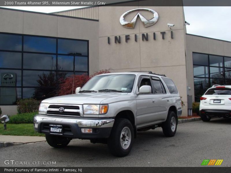 Millennium Silver Metallic / Gray 2000 Toyota 4Runner SR5