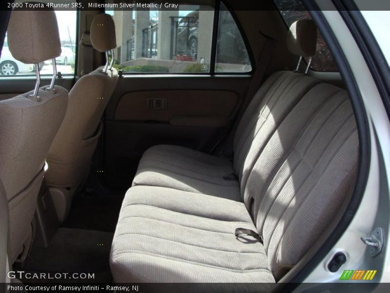 Millennium Silver Metallic / Gray 2000 Toyota 4Runner SR5