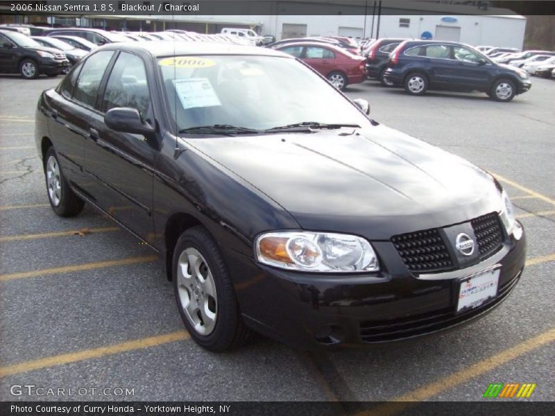 Blackout / Charcoal 2006 Nissan Sentra 1.8 S