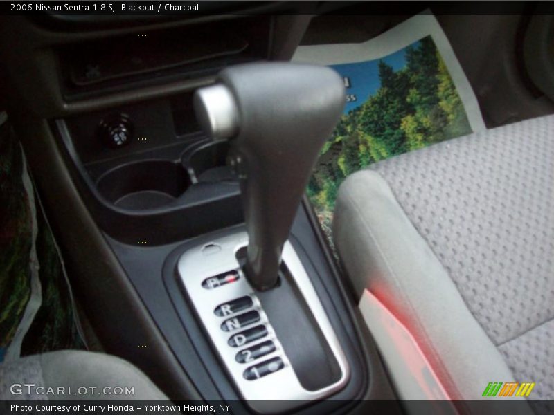 Blackout / Charcoal 2006 Nissan Sentra 1.8 S