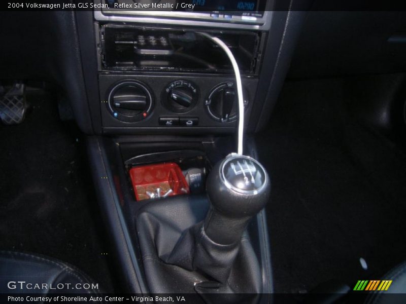  2004 Jetta GLS Sedan 5 Speed Manual Shifter