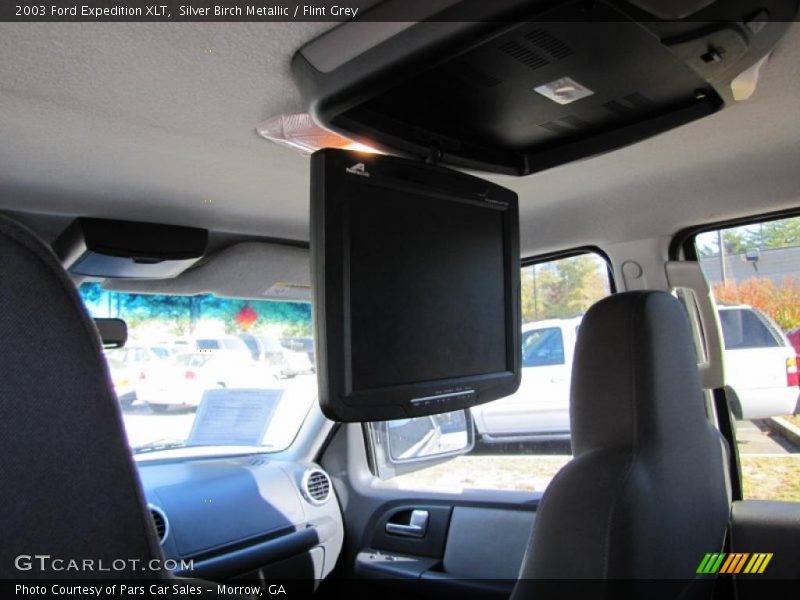 Silver Birch Metallic / Flint Grey 2003 Ford Expedition XLT