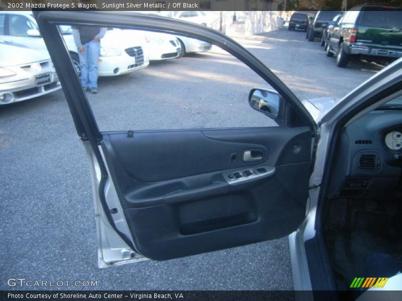 Sunlight Silver Metallic / Off Black 2002 Mazda Protege 5 Wagon