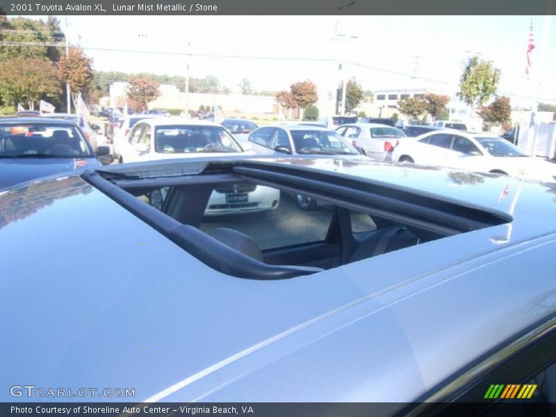 Lunar Mist Metallic / Stone 2001 Toyota Avalon XL