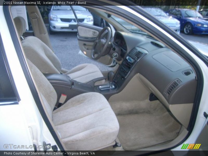Icelandic White Pearl / Blond 2001 Nissan Maxima SE