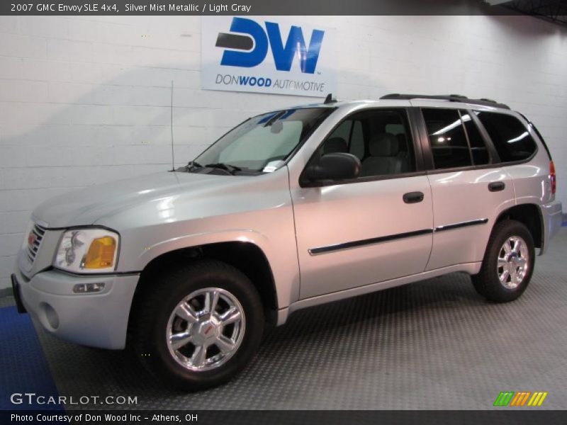 Silver Mist Metallic / Light Gray 2007 GMC Envoy SLE 4x4