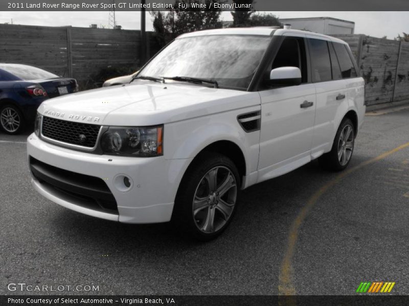Front 3/4 View of 2011 Range Rover Sport GT Limited Edition