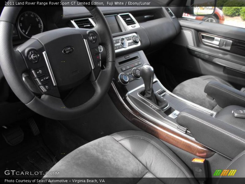 Dashboard of 2011 Range Rover Sport GT Limited Edition