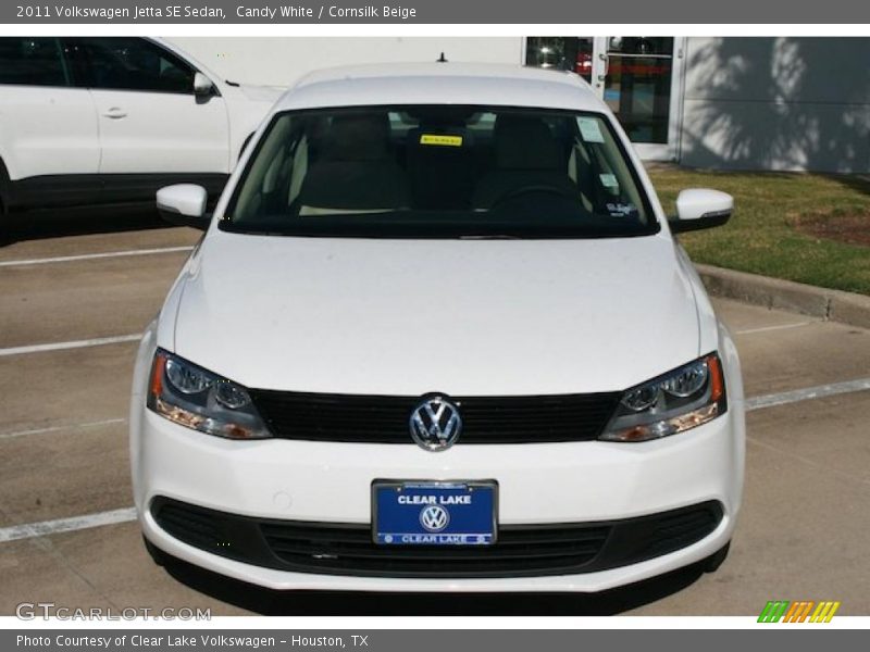 Candy White / Cornsilk Beige 2011 Volkswagen Jetta SE Sedan