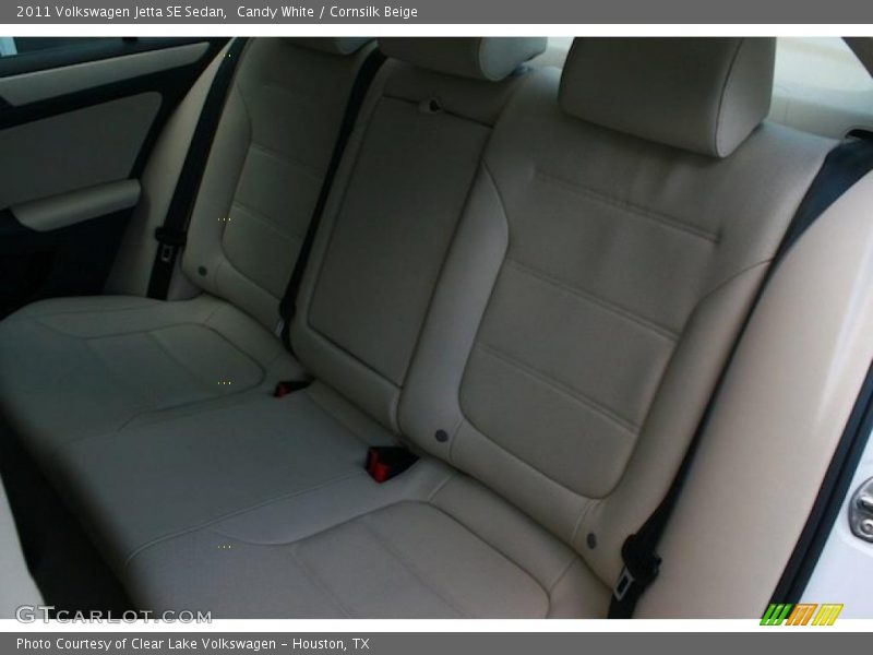 Candy White / Cornsilk Beige 2011 Volkswagen Jetta SE Sedan