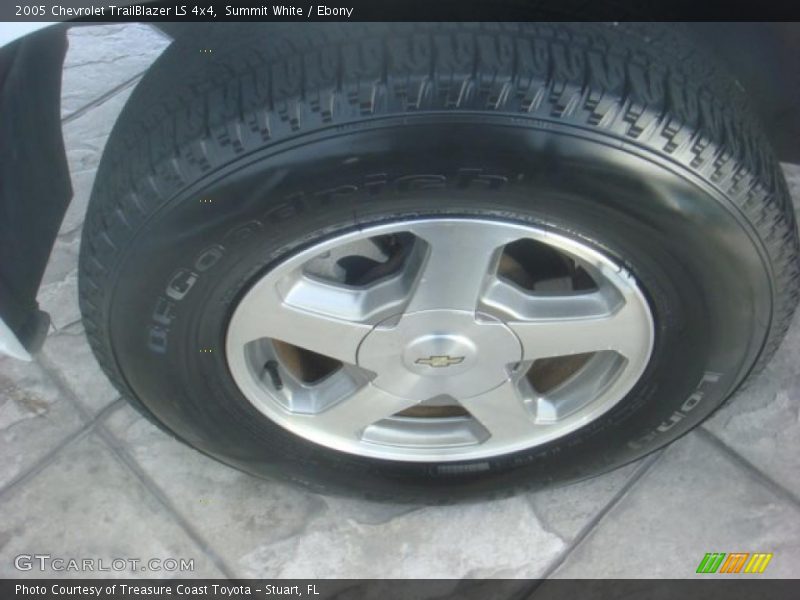 Summit White / Ebony 2005 Chevrolet TrailBlazer LS 4x4