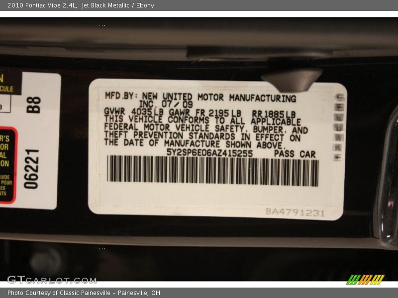 Jet Black Metallic / Ebony 2010 Pontiac Vibe 2.4L