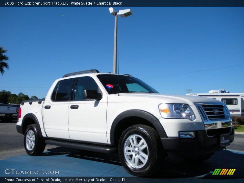  2009 Explorer Sport Trac XLT White Suede