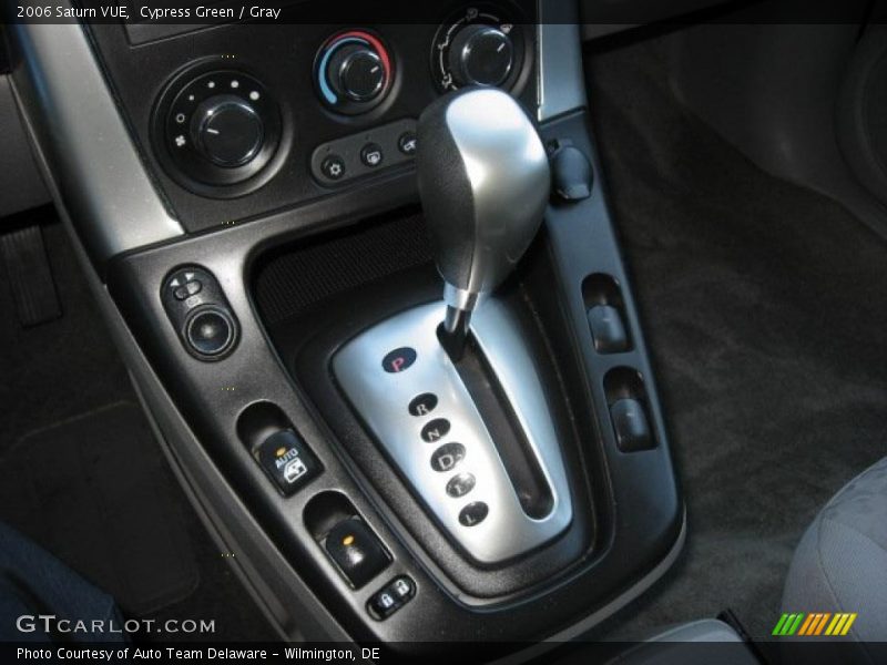 Cypress Green / Gray 2006 Saturn VUE